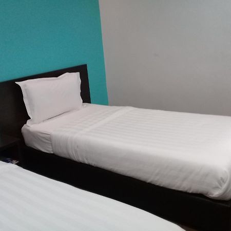Clover Hotel Ipoh Esterno foto