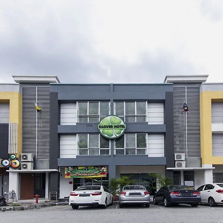 Clover Hotel Ipoh Esterno foto