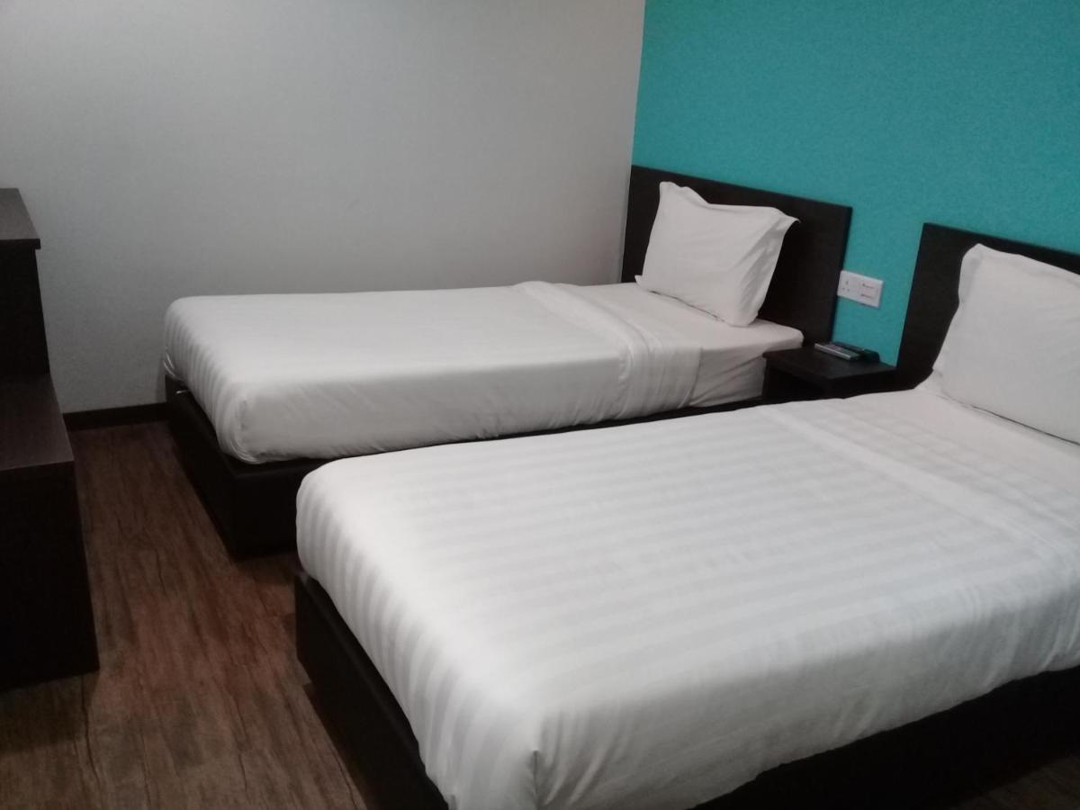 Clover Hotel Ipoh Esterno foto