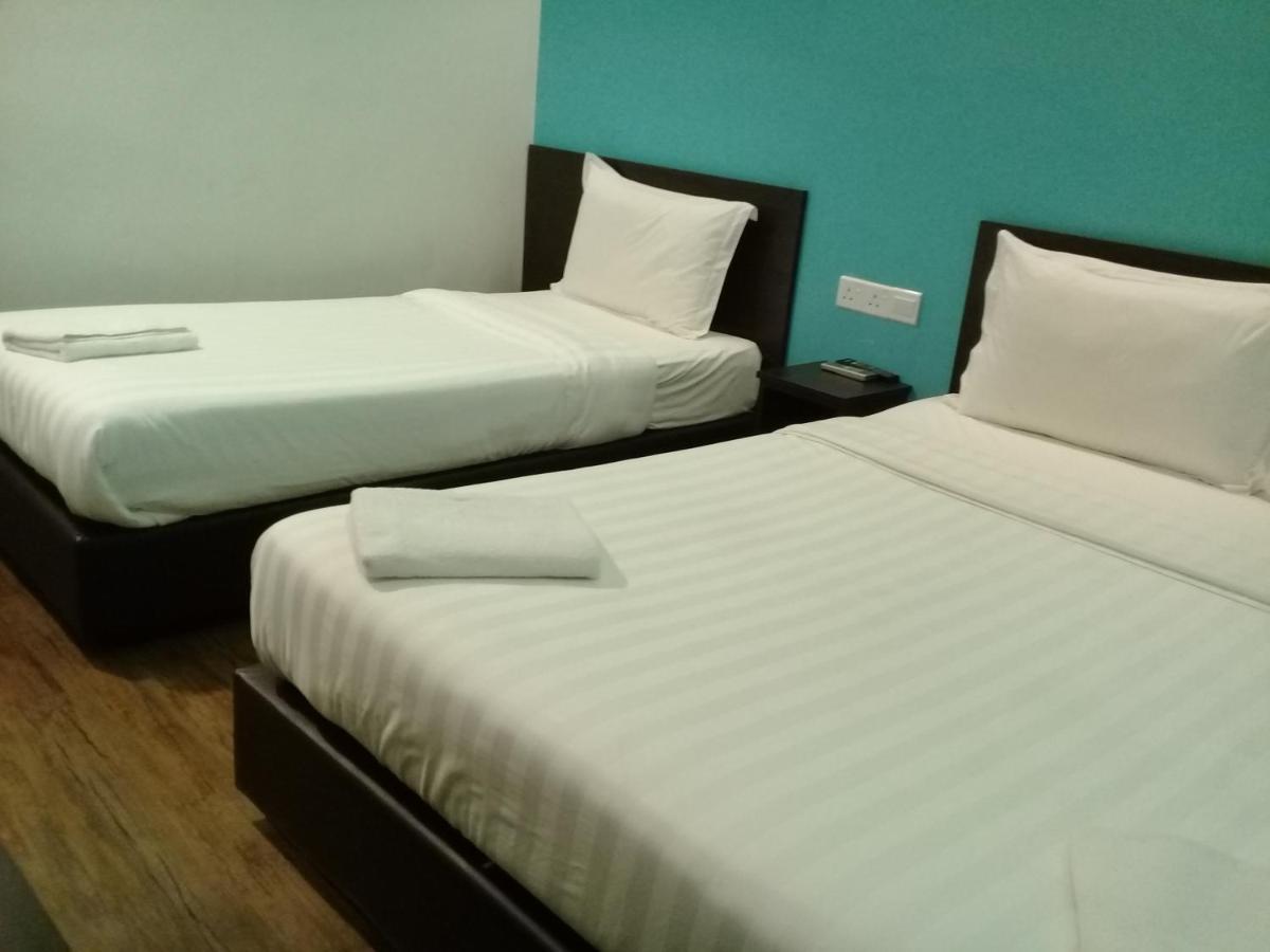Clover Hotel Ipoh Esterno foto