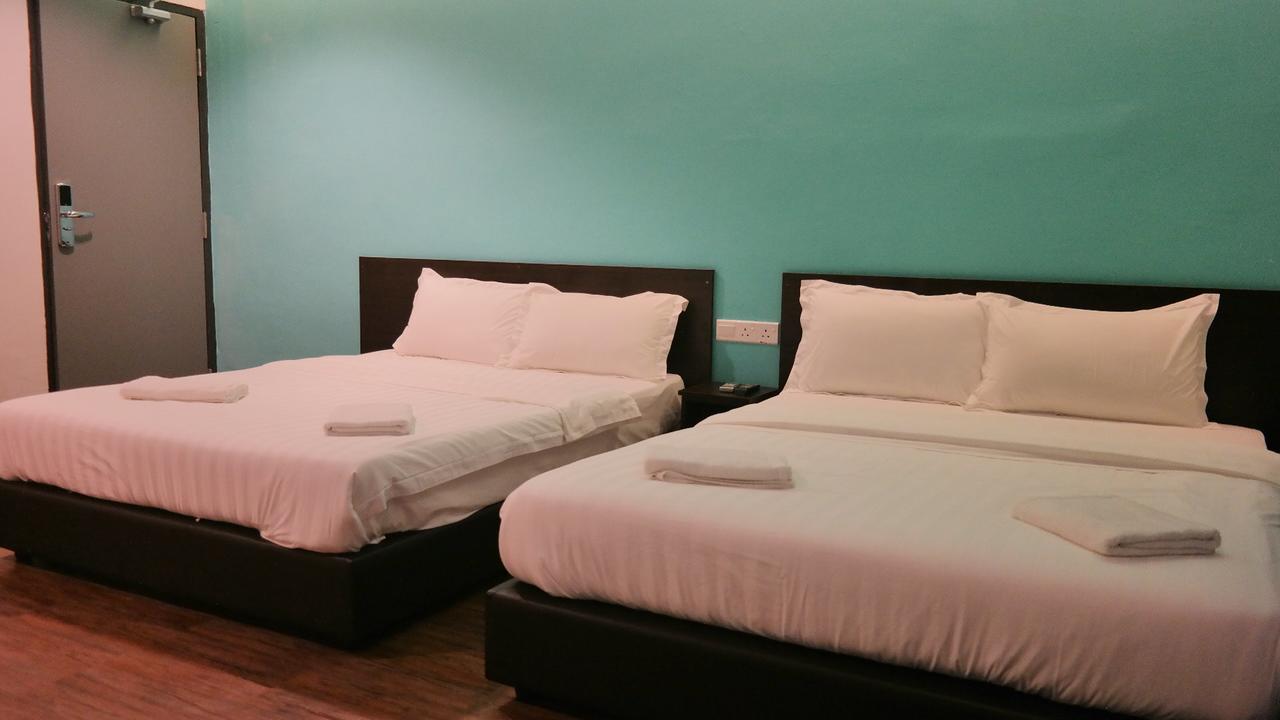 Clover Hotel Ipoh Esterno foto
