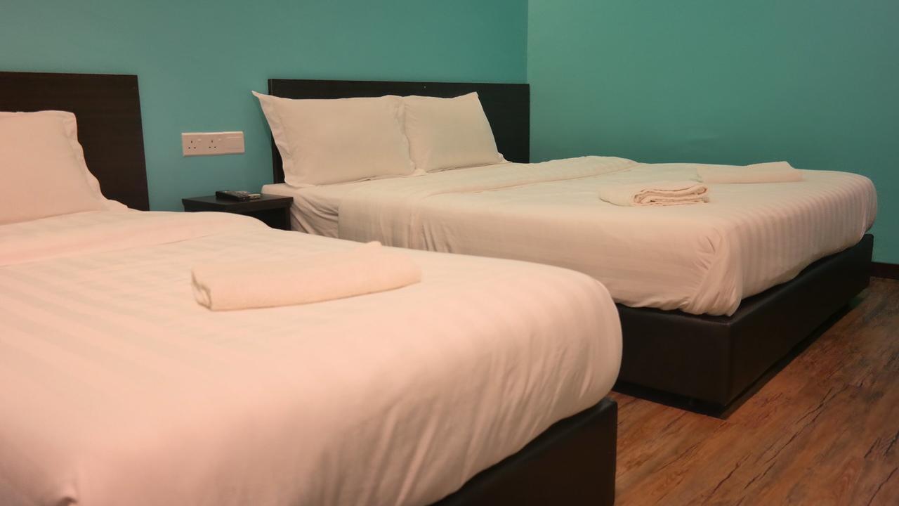 Clover Hotel Ipoh Esterno foto